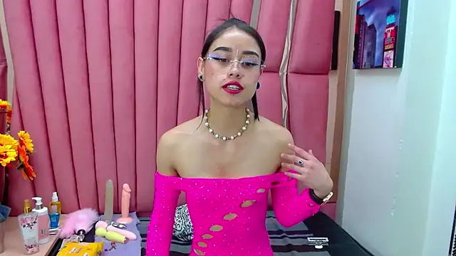 Snapshot of AnnySweett_ chatting on 02-03-25, 03:49 AnnySweett online show from 02-03-25, 03:49