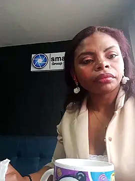 Snapshot of Lizeth_rey1 chatting on 01-08-25, 07:03 Lizeth rey1 online show from 01-08-25, 07:03