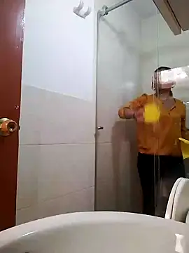 Snapshot of Lizeth_rey1 chatting on 01-27-25, 06:31 Lizeth rey1 online show from 01-27-25, 06:31