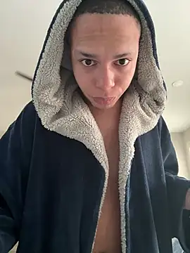 Snapshot of BubbaATL chatting on 12-10-24, 04:38 BubbaATL online show from 12-10-24, 04:38