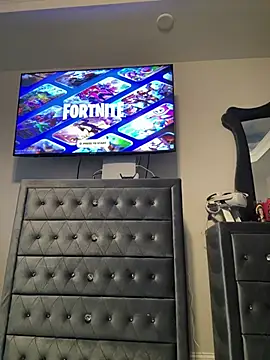 Snapshot of BubbaATL chatting on 12-27-24, 04:43 BubbaATL online show from 12-27-24, 04:43