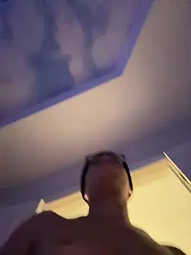 Snapshot of BubbaATL chatting on 01-20-25, 10:59 BubbaATL online show from 01-20-25, 10:59