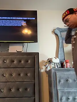 Snapshot of BubbaATL chatting on 02-17-25, 08:36 BubbaATL online show from 02-17-25, 08:36