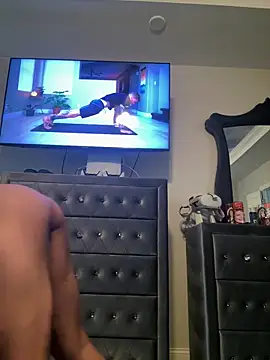 Snapshot of BubbaATL chatting on 03-20-25, 06:42 BubbaATL online show from 03-20-25, 06:42