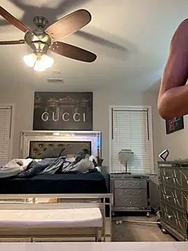 Snapshot of BubbaATL chatting on 09-23-25, 03:42 BubbaATL online show from 09-23-25, 03:42