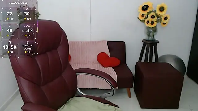 Ghada milf online show from 04-28-26, 10:15