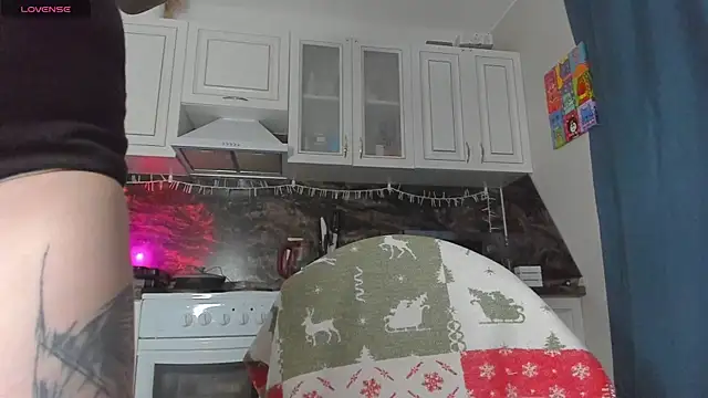 Snapshot of art_Jane chatting on 01-08-25, 10:58 art Jane online show from 01-08-25, 10:58