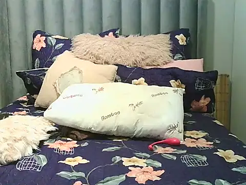 Amberbela online show from 12-13-24, 11:50