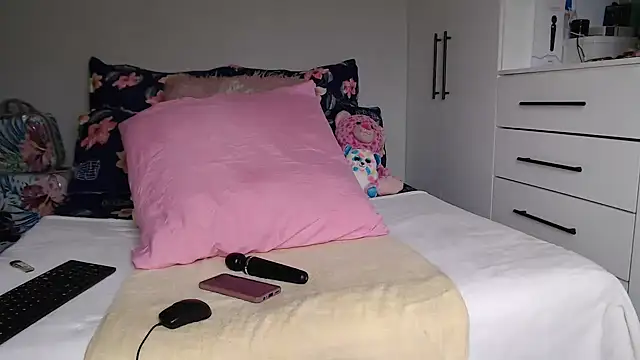 Amberbela online show from 11-05-25, 06:57