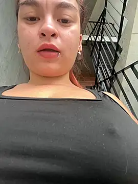 MiaLujan  online show from 02-09-25, 12:30