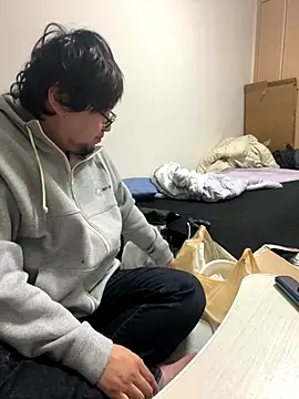 Snapshot of yuuki198912 chatting on 11-26-25, 02:07 yuuki198912 online show from 11-26-25, 02:07