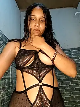 Snapshot of emma-19- chatting on 03-22-25, 11:53 emma-19- online show from 03-22-25, 11:53