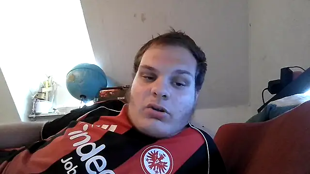 Nicolasjlhkjzl online show from 06-17-26, 05:25