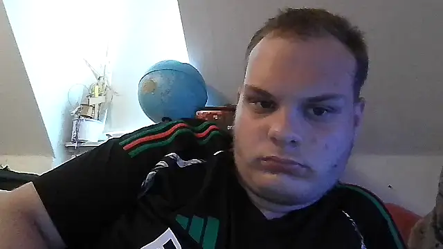 Nicolasjlhkjzl online show from 06-30-26, 05:03