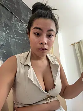 Camilaperson online show from 02-13-26, 03:41