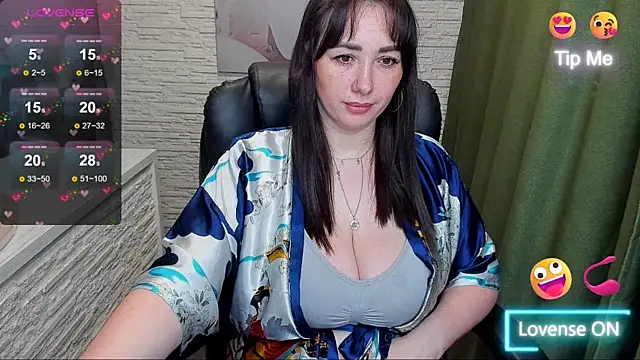 Snapshot of Kendra_SXY chatting on 02-19-25, 02:12 Kendra SXY online show from 02-19-25, 02:12