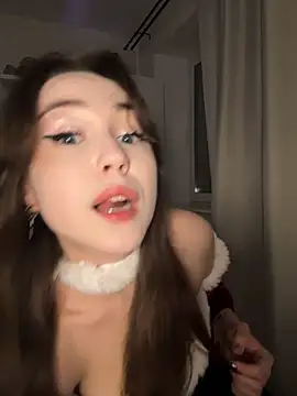 Peachy Dream online show from 12-25-24, 01:10