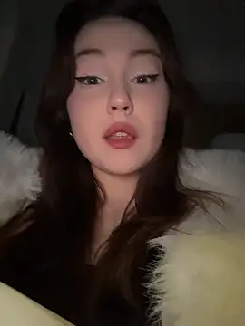 Peachy Dream online show from 11-24-25, 06:18