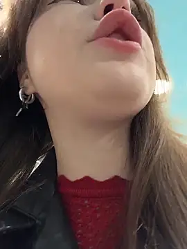 Peachy Dream online show from 12-15-25, 05:06