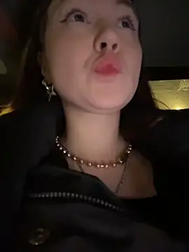 Peachy Dream online show from 02-09-26, 06:23