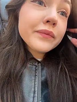 Peachy Dream online show from 04-18-26, 04:11