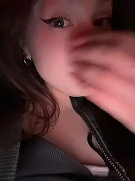 Peachy Dream online show from 04-28-26, 07:30