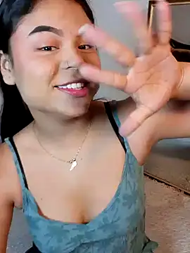 Cleo hills online show from 01-24-25, 01:36