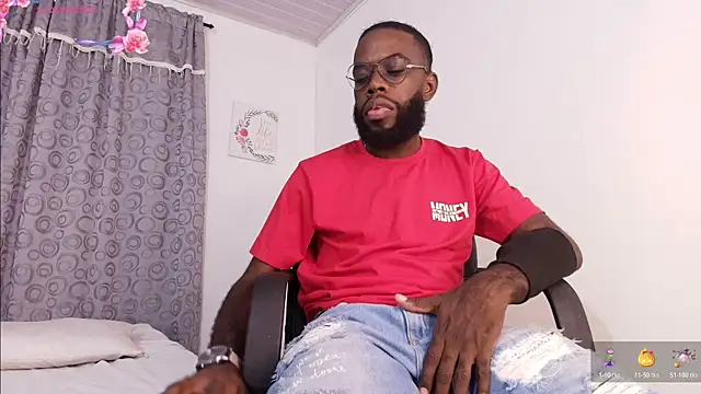 Snapshot of Jacksonking27 chatting on 11-02-25, 12:46 Jacksonking27 online show from 11-02-25, 12:46