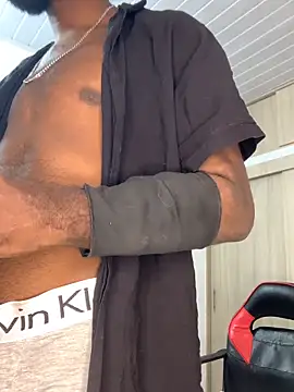 Snapshot of Jacksonking27 chatting on 11-20-25, 05:56 Jacksonking27 online show from 11-20-25, 05:56