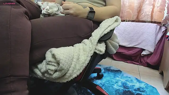 Snapshot of Queen_Sport chatting on 11-02-25, 07:55 Queen Sport online show from 11-02-25, 07:55