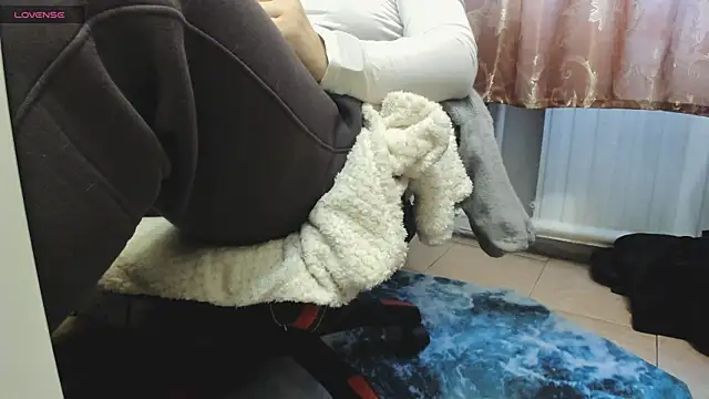 Snapshot of Queen_Sport chatting on 11-22-25, 07:40 Queen Sport online show from 11-22-25, 07:40