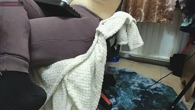 Snapshot of Queen_Sport chatting on 12-04-25, 05:39 Queen Sport online show from 12-04-25, 05:39