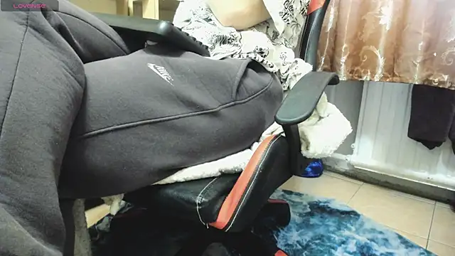 Snapshot of Queen_Sport chatting on 12-05-25, 07:17 Queen Sport online show from 12-05-25, 07:17