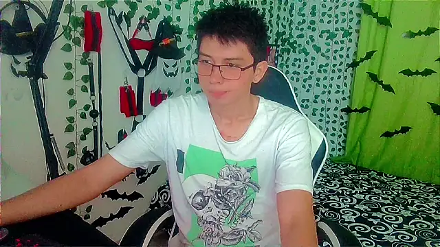 Andy gray online show from 11-07-25, 03:23