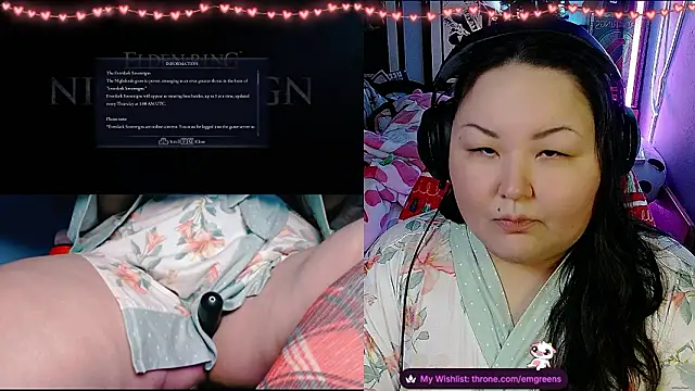 Snapshot of EmGreens chatting on 02-10-26, 05:22 EmGreens online show from 02-10-26, 05:22