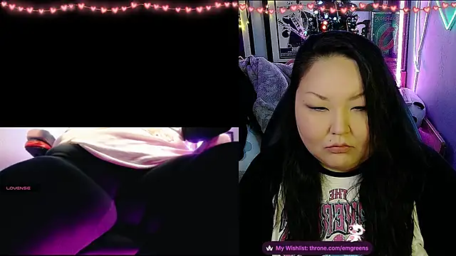 Snapshot of EmGreens chatting on 02-14-26, 04:53 EmGreens online show from 02-14-26, 04:53