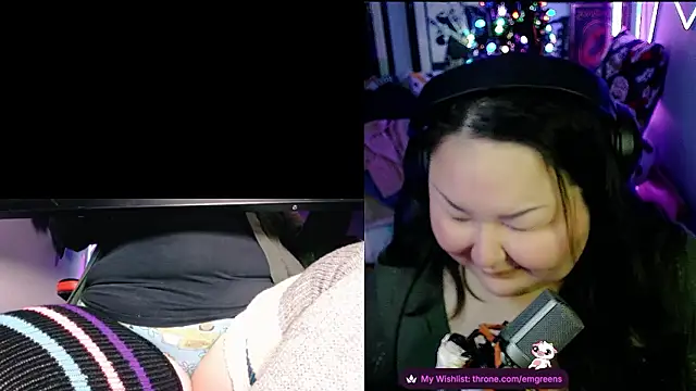 Snapshot of EmGreens chatting on 03-08-26, 05:22 EmGreens online show from 03-08-26, 05:22