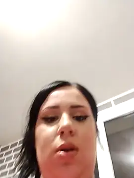 Snapshot of AdelinaJude chatting on 02-23-25, 05:29 AdelinaJude online show from 02-23-25, 05:29