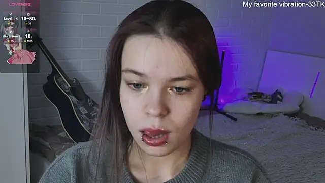 ValBae online show from 01-20-25, 04:12