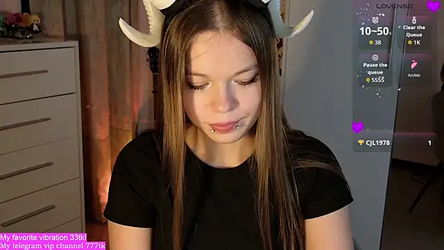 ValBae online show from 09-14-25, 07:24