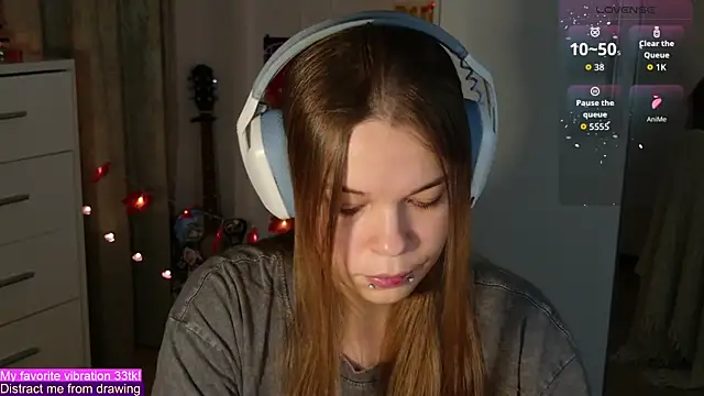 ValBae online show from 10-28-25, 09:06