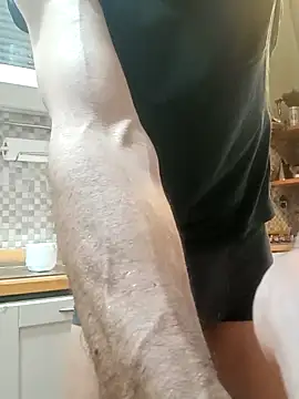 Snapshot of Frabox65 chatting on 03-16-25, 06:20 Frabox65 online show from 03-16-25, 06:20