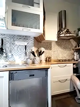 Snapshot of Frabox65 chatting on 10-02-25, 04:52 Frabox65 online show from 10-02-25, 04:52