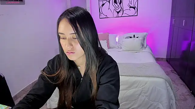 Snapshot of Tinylottie chatting on 02-25-25, 02:25 Tinylottie online show from 02-25-25, 02:25