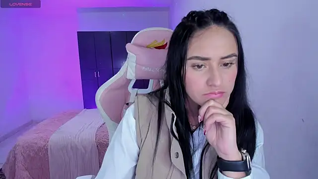 Tinylottie online show from 04-13-26, 11:54