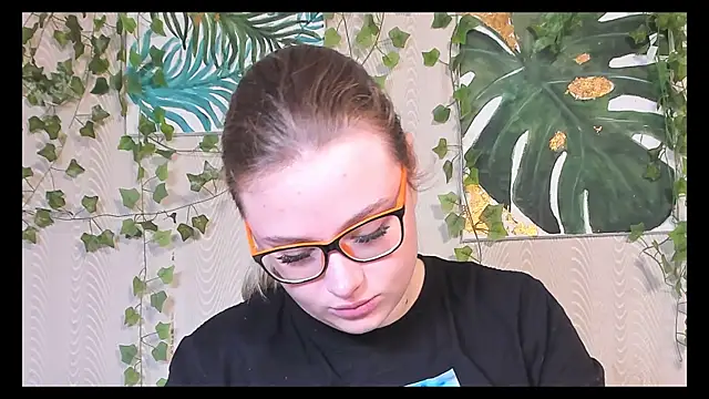 Seductive She Wolf online show from 09-27-25, 08:25