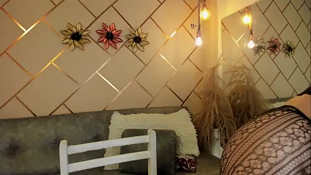 Snapshot of marianeporter__ chatting on 11-18-25, 10:03 marianeporter online show from 11-18-25, 10:03