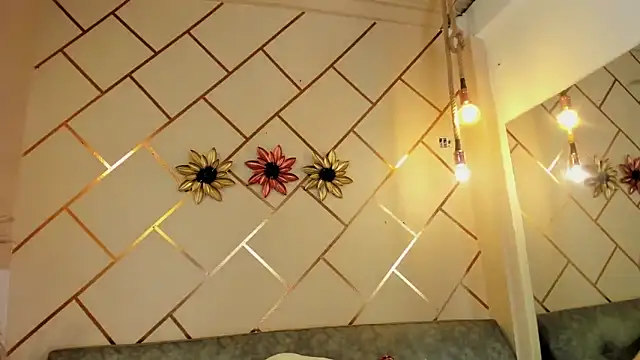 marianeporter   online show from 04-21-26, 12:23