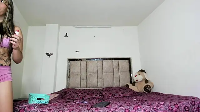 alanaanddaphne online show from 11-13-25, 03:55