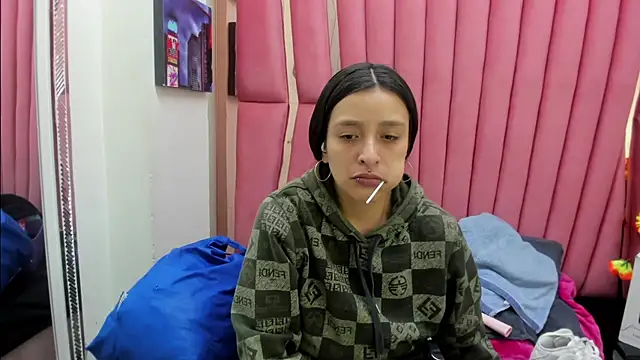 Sarah Hornny online show from 02-21-26, 03:51